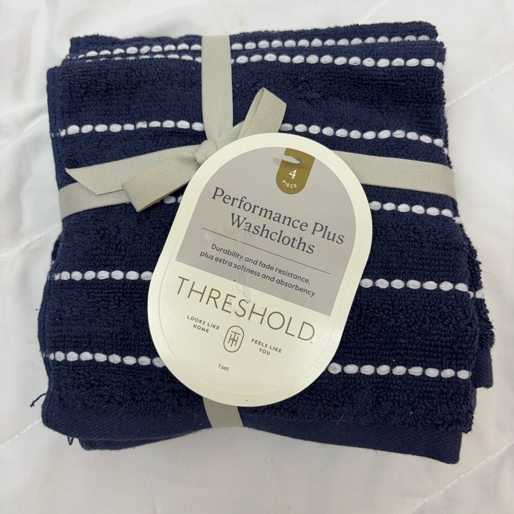 4pc Performance Plus Washcloths Navy Striped Threshold Cotton Polyester Blend